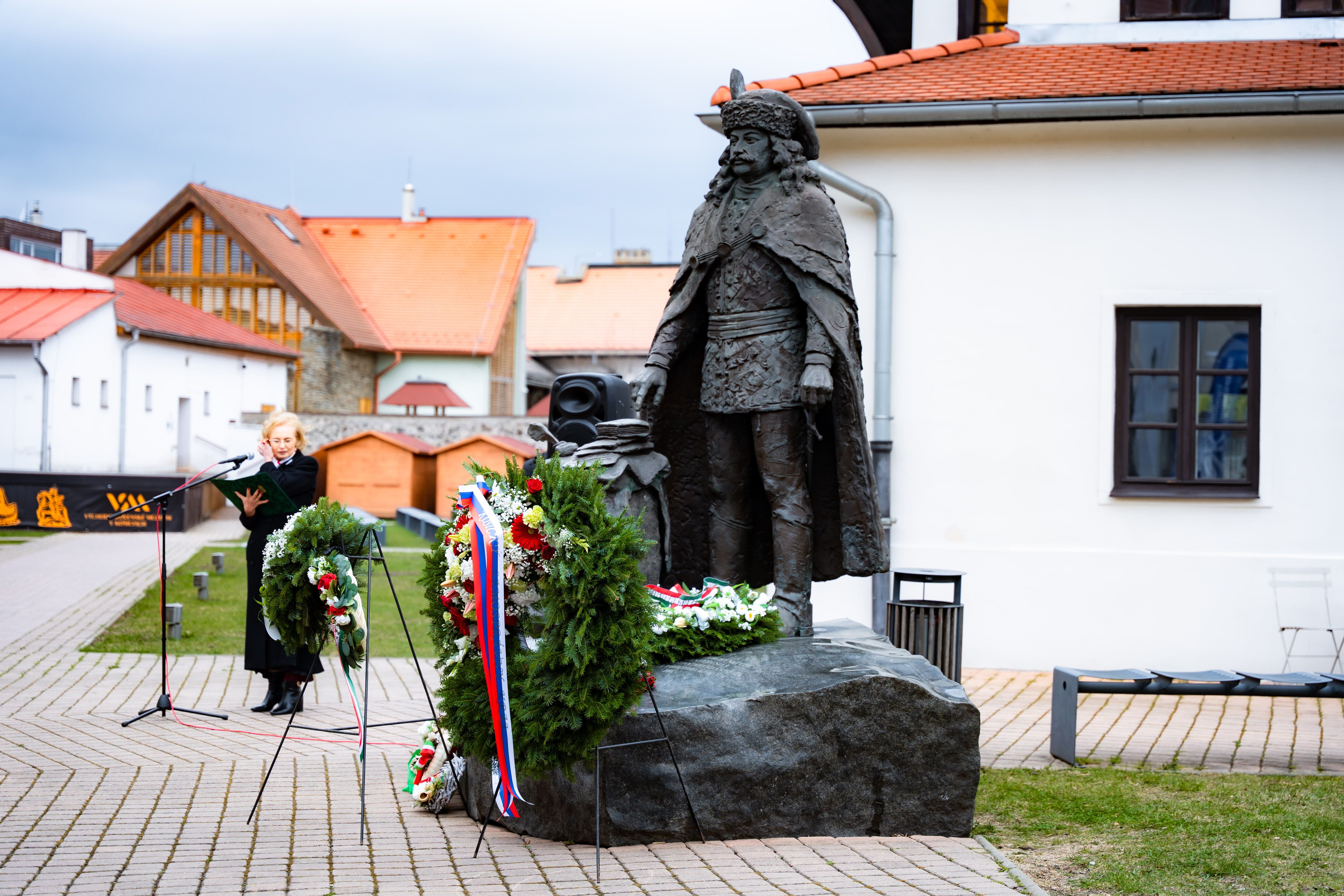 Slavnostne kladenie vencov pri soche Frantiska III. Rakocziho-1-18